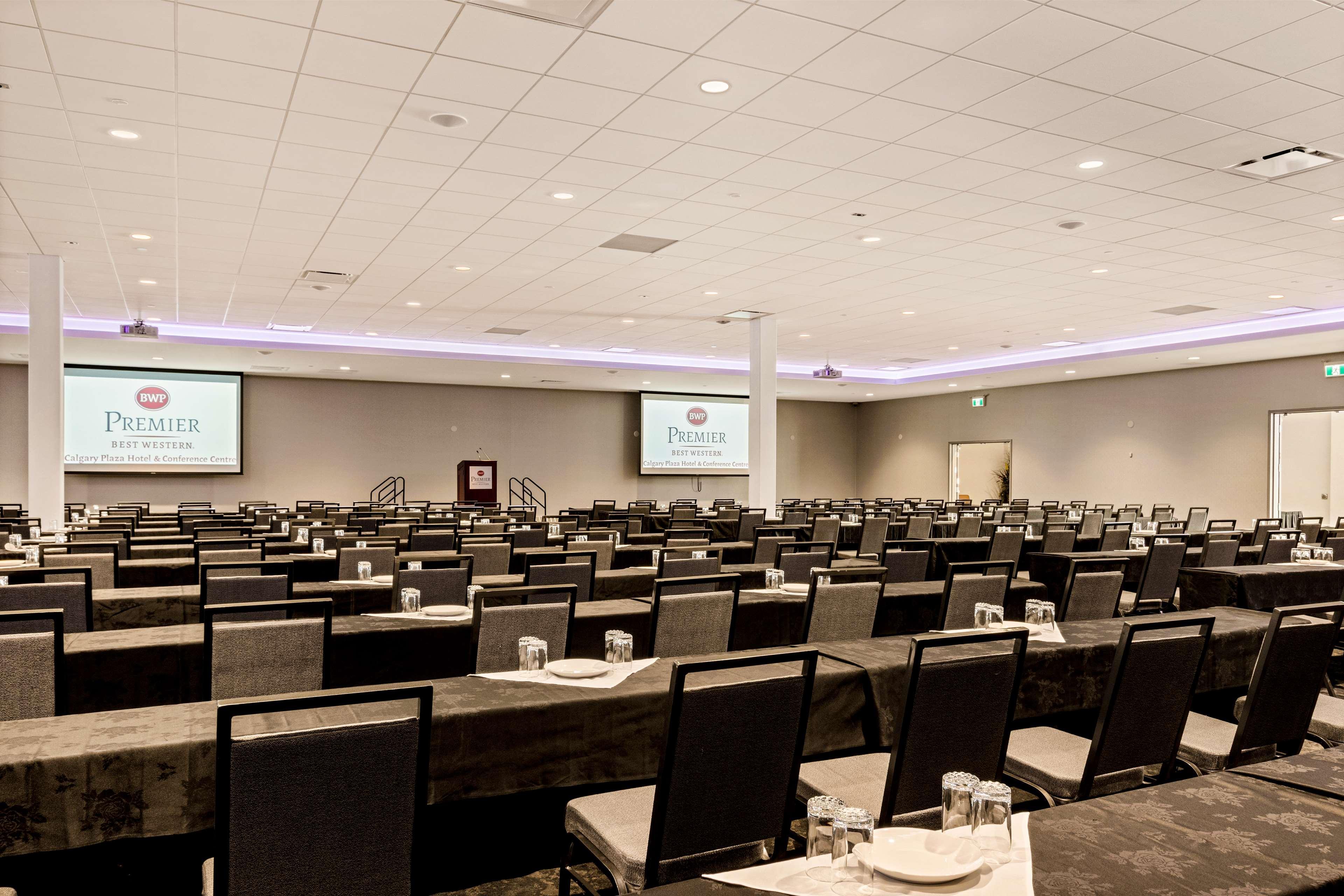 Best Western Premier Calgary Plaza Hotel & Conference Centre Exteriör bild